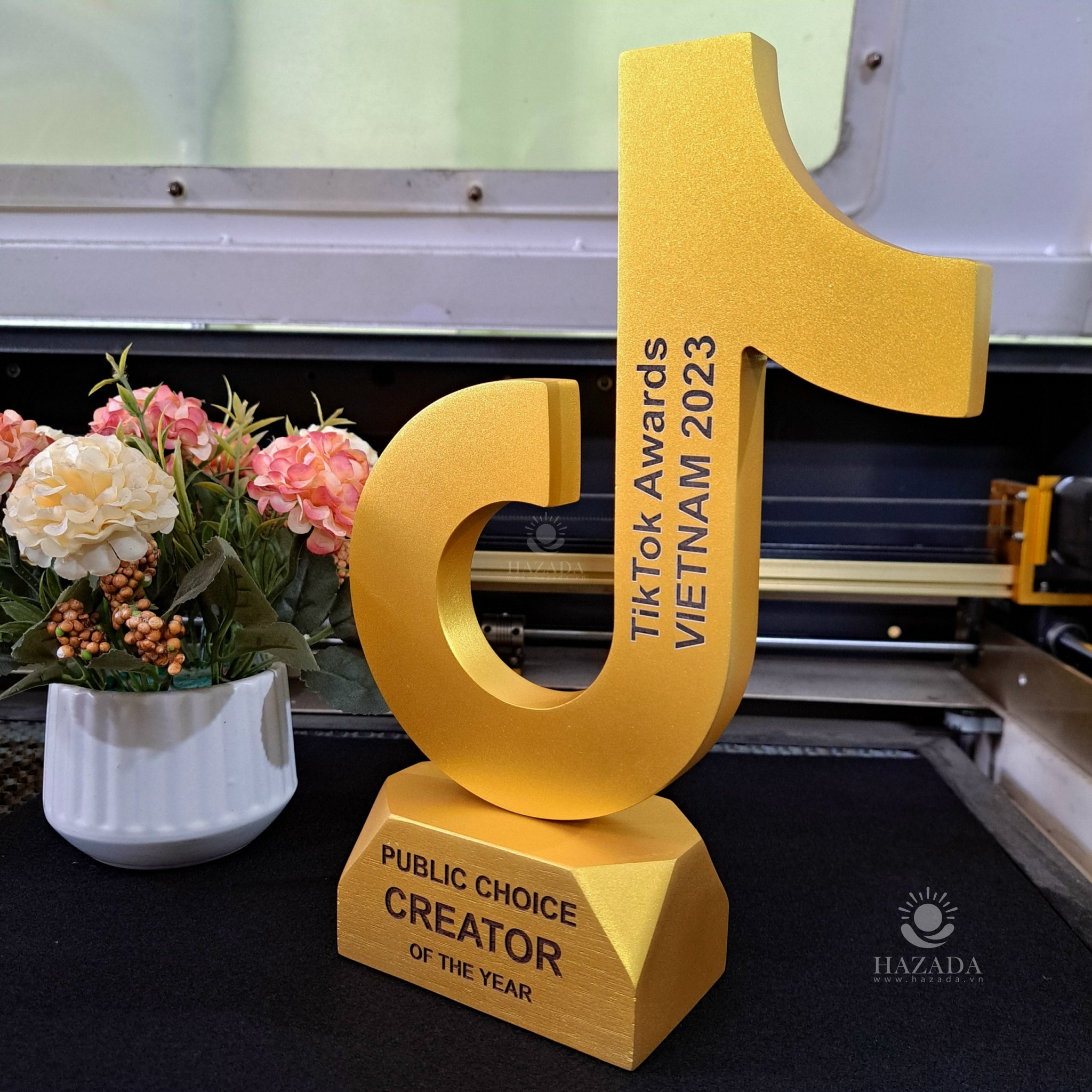 Mẫu cúp vinh danh tại Đà Nẵng, Mẫu cúp vinh danh,  cúp vinh danh tại Đà Nẵng, cúp vinh danh, Mẫu cúp tại Đà Nẵng, Mẫu cúp vinh danh Đà Nẵng, làm Mẫu cúp vinh danh tại Đà Nẵng, làm Mẫu cúp vinh danh