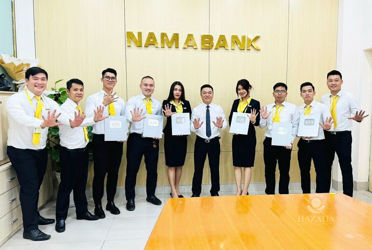 Bảng vinh danh bạc